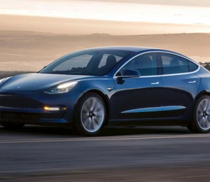 Les taxis G7 mettent à l'arrêt leurs Tesla après un grave accident